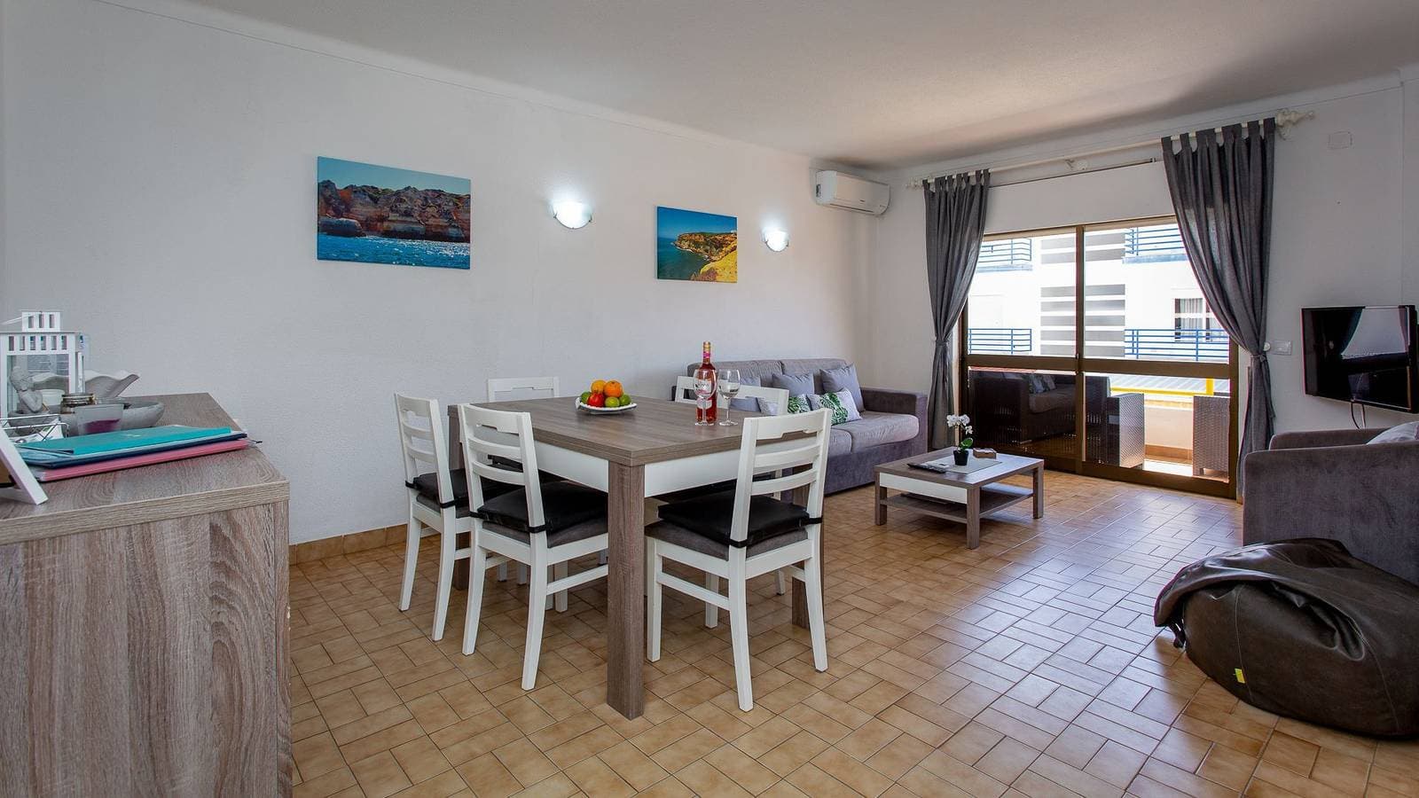 Foto 4 von 32: Ferienwohnung für 6 Personen mit Balkon
