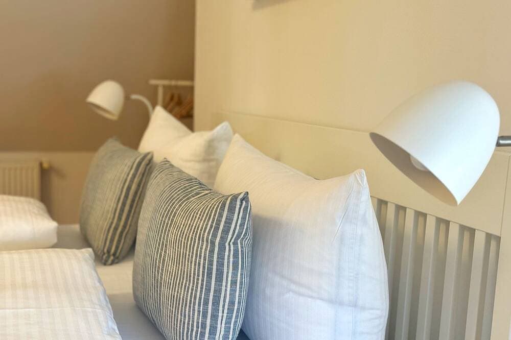 Foto 5 von 22: Ferienwohnung Alvine - Dubnitz bei Sassnitz - Doppelhaushälfte Alwine