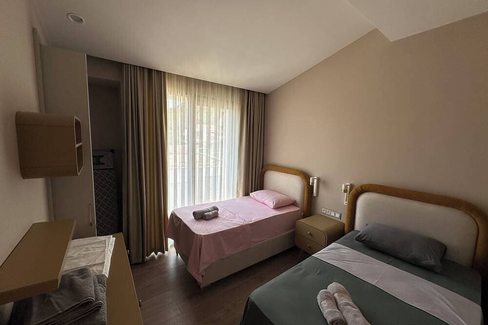 Foto 6 von 28: Cozy 3-Bedroom Villa in marvelous Hercegnovi with private pool