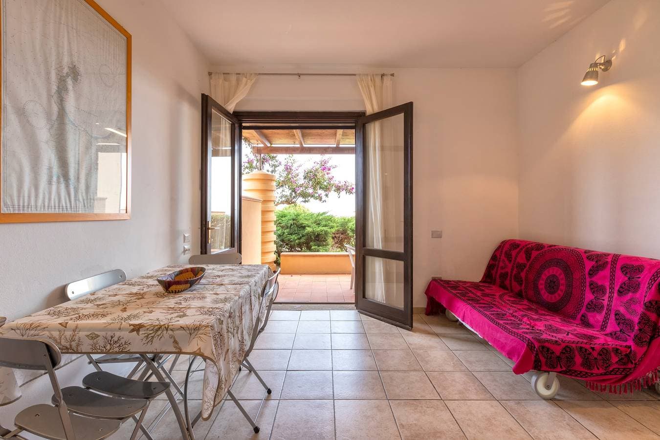 Foto 6 von 19: Ferienhaus "Pergola 708" wenige Meter vom Strand entfernt mit Klimaanlage und privater Terrasse