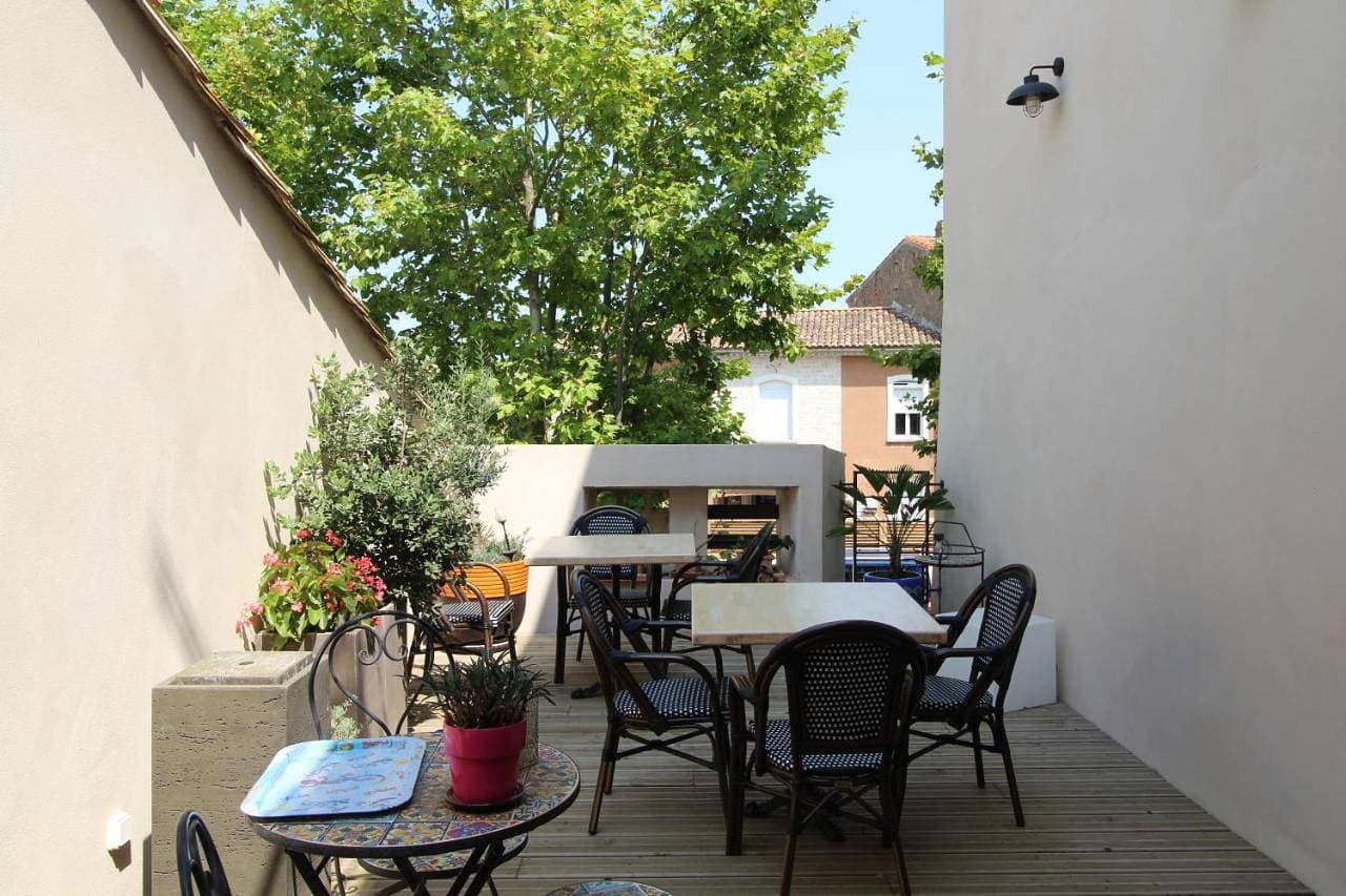 Foto 4 von 12: King Room with Garden View