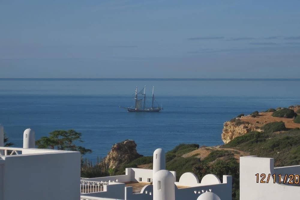 Foto 9 von 22: Ferragudo, Traum Lage, Apartement mit Meerblick und viel Platz, 100 qm² Terrasse