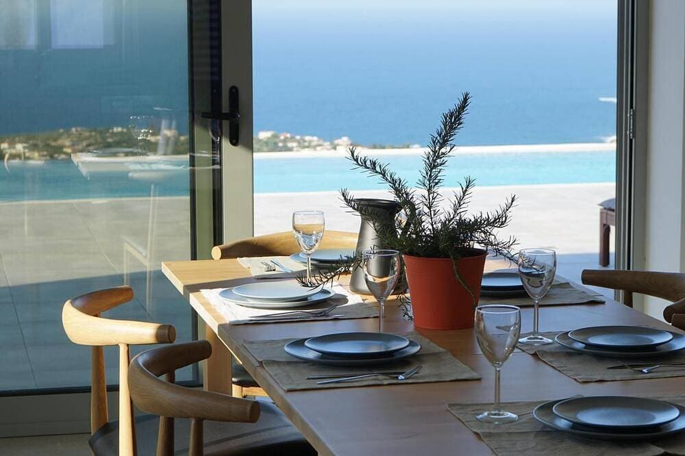 Foto 9 von 30: Eva Villas East, mit privatem Pool und Panoramablick auf das Meer