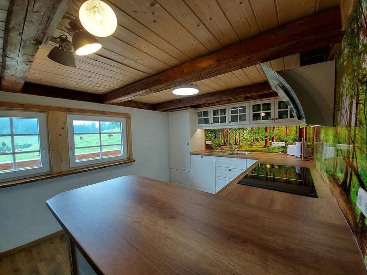 Foto 11 von 34: Kabine 'Ferienhütte Biobetrieb Lippenhof' mit Privatterrasse und Balkon