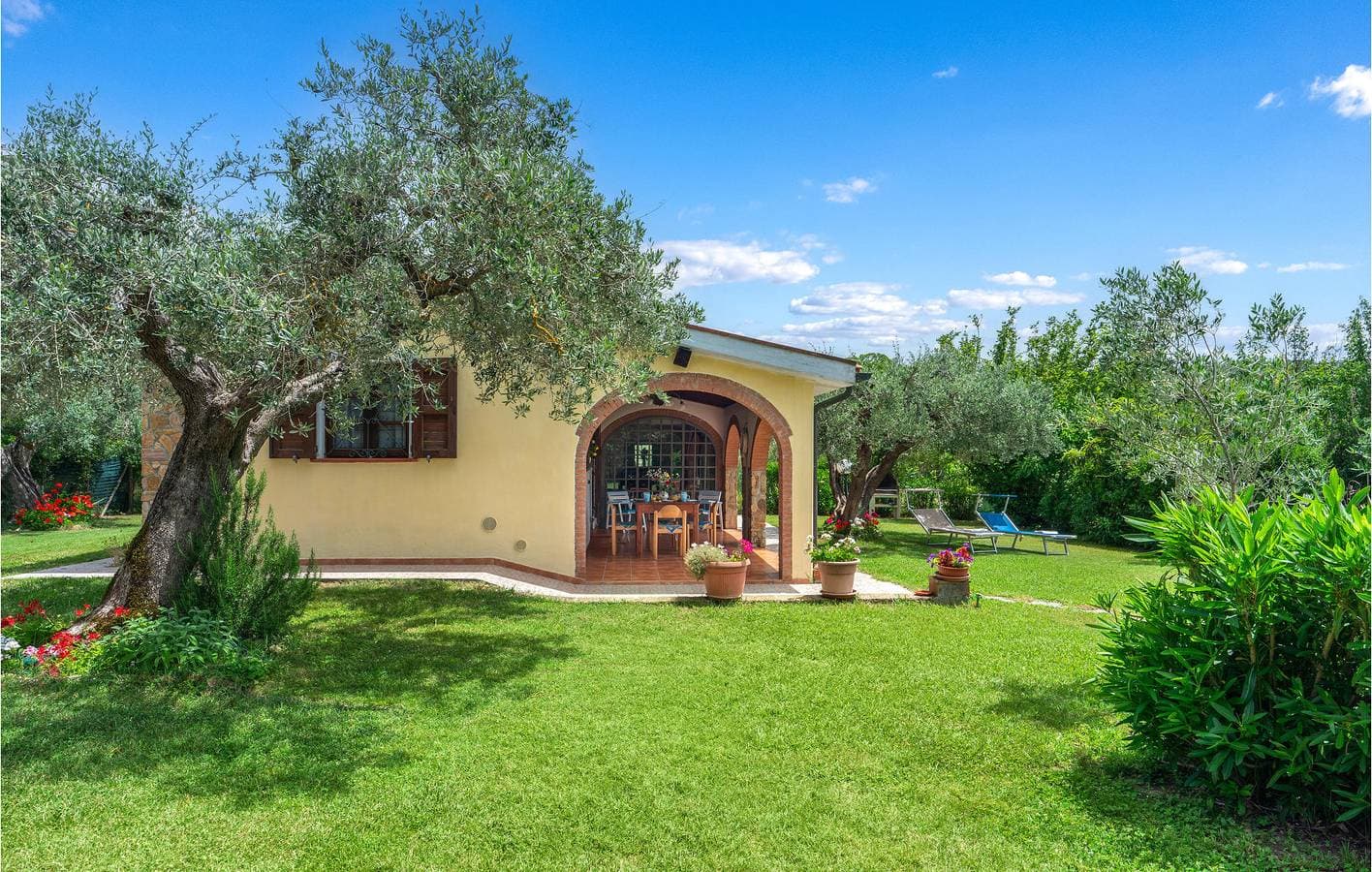 Foto 2 von 30: Entspannen in Bibbona: 90qm Wohnung mit Pool und Parkplatz