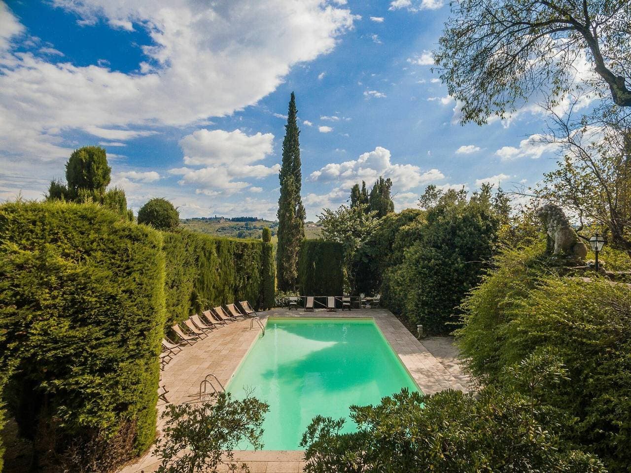 Foto 11 von 62: Schloss für 3 Personen mit Pool
