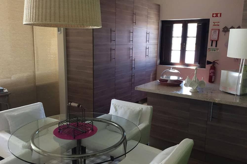 Foto 7 von 7: Elegant Apartment in Downtown