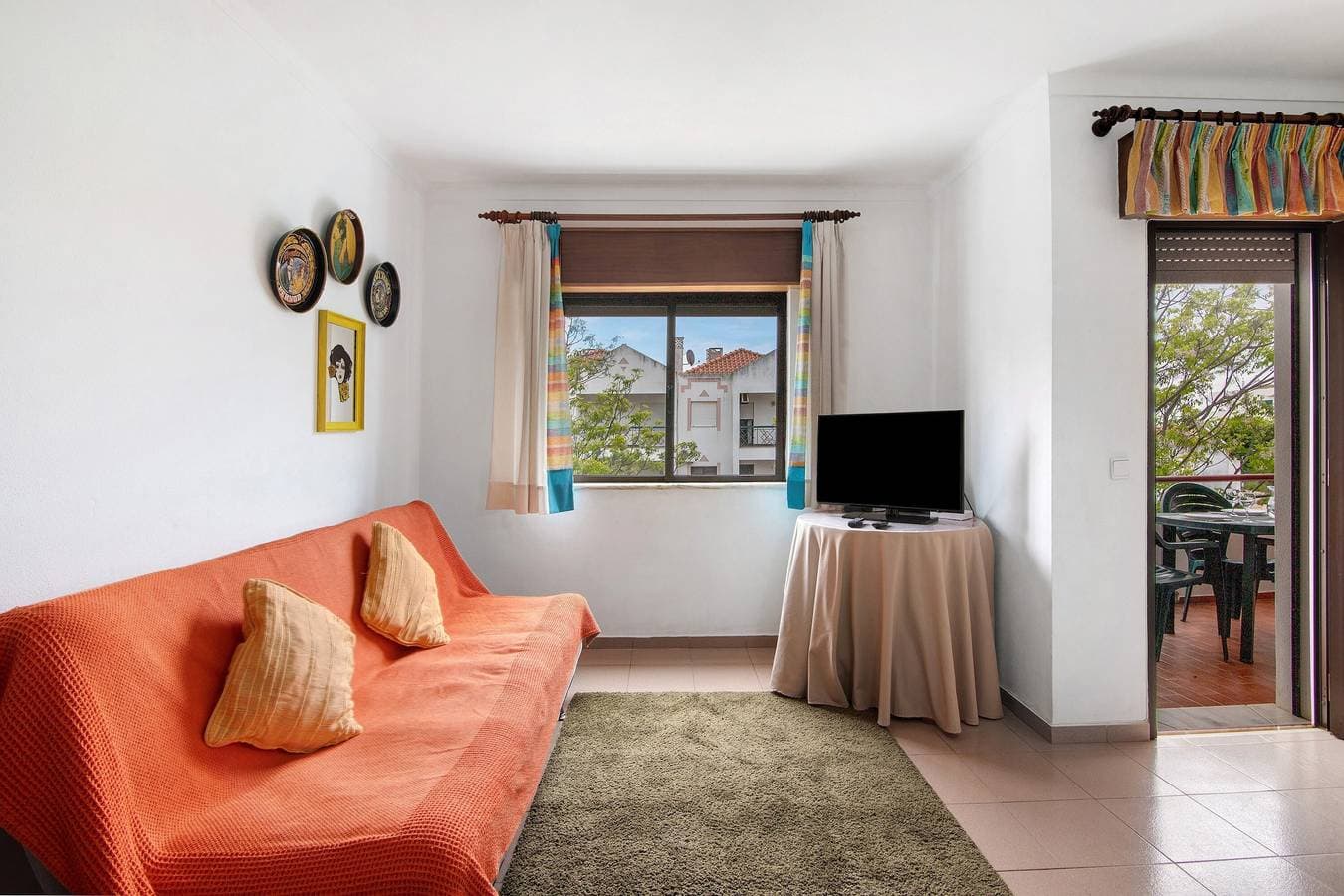 Foto 4 von 31: Ferienwohnung 'Beach House-5 Minutos A Pé Da Praia' mit Gemeinschaftsgarten, Wi-Fi und Klimaanlage