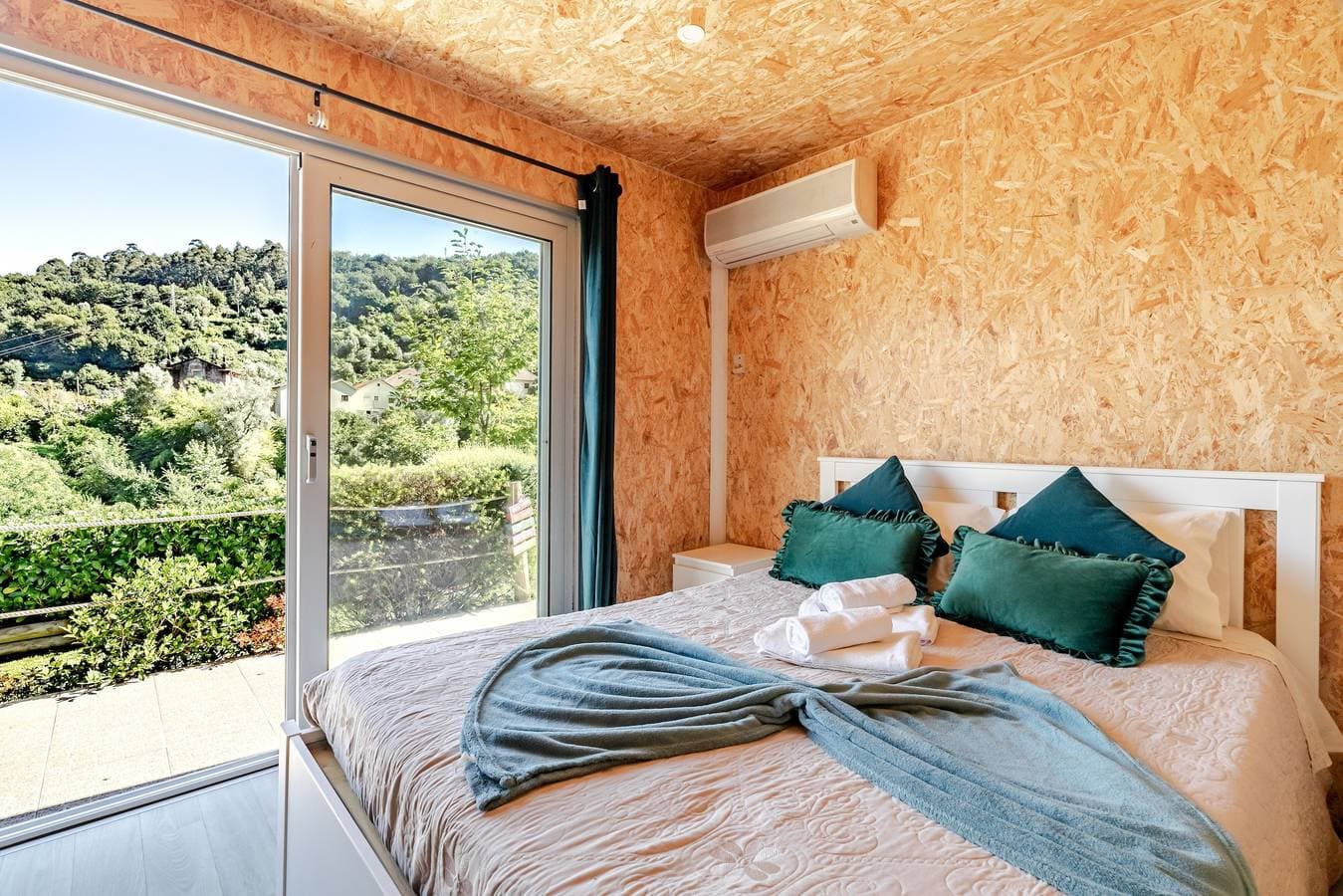 Foto 9 von 24: Bungalow 'Quintinha Da Aldida' mit Bergblick, WLAN und Klimaanlage