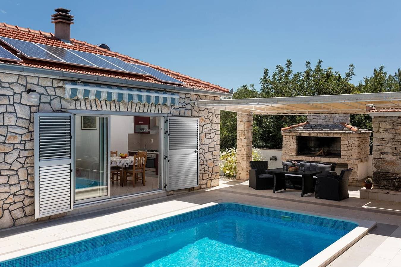 Foto 3 von 51: Mediterranes Steinhaus mit privatem Pool