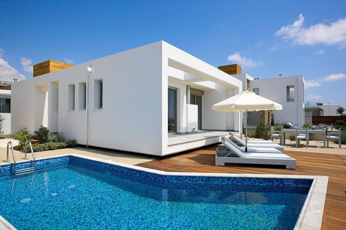 Villa 1