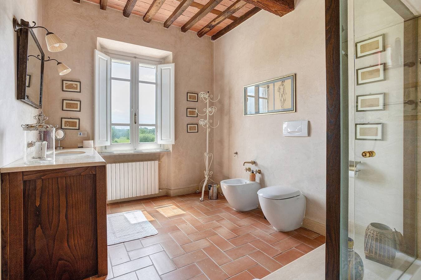 Foto 13 von 27: Zimmer 'Angie - Marinsky' mit Gemeinschaftsgarten, WLAN und Klimaanlage