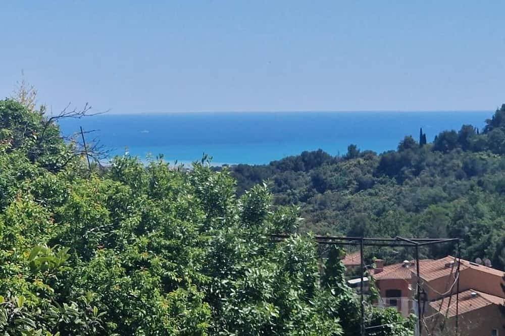 Foto 5 von 8: Atypical Venetian House, Vence
