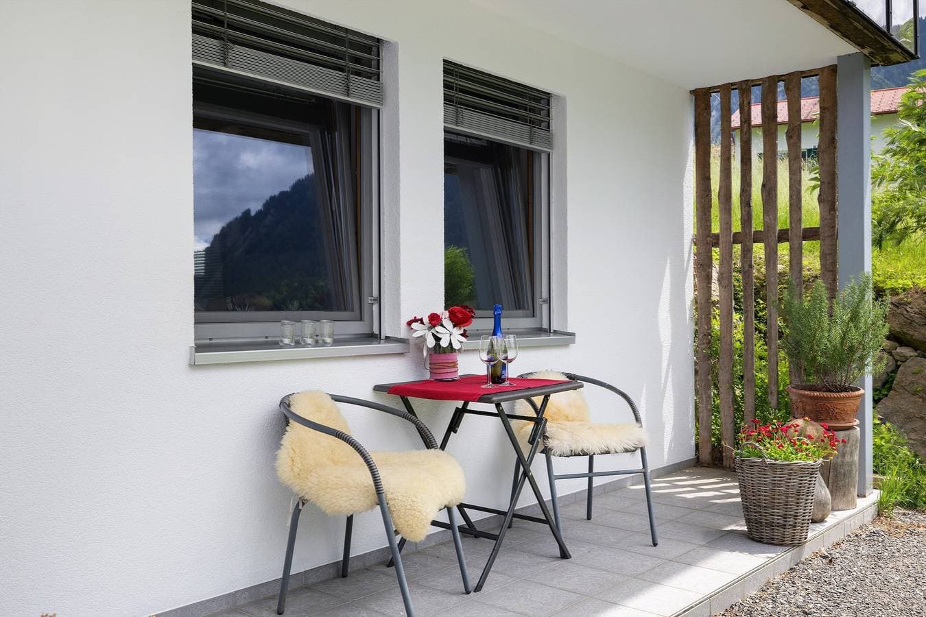 Foto 2 von 22: Ferienwohnung 'Wiff's Studio' mit Bergblick und Privatem Garten