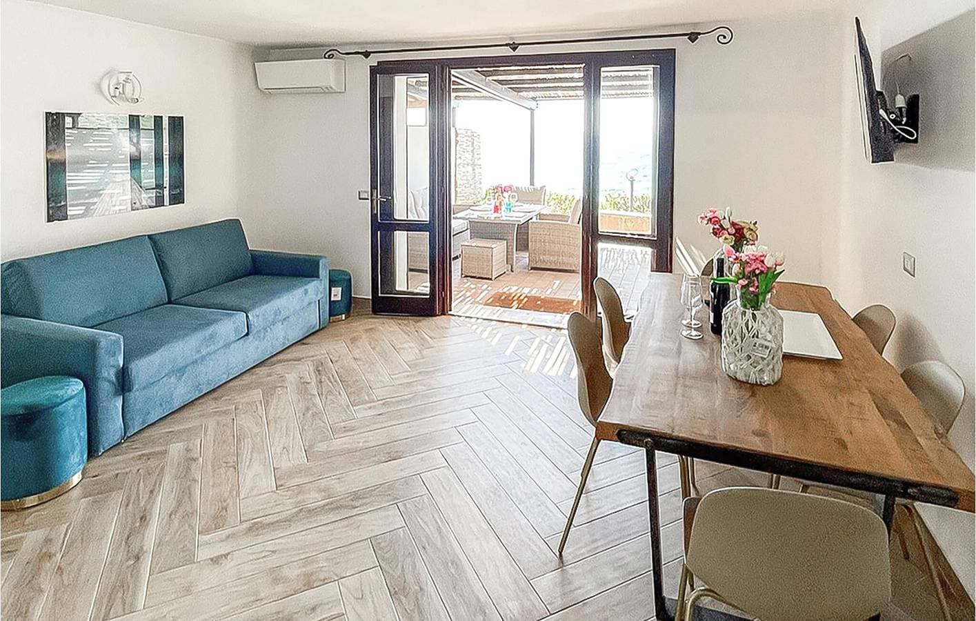 Foto 4 von 33: Apartment mit Meerblick, Terrasse, WLAN und Parkplätzen an der Straße – 600 m vom Strand entfernt