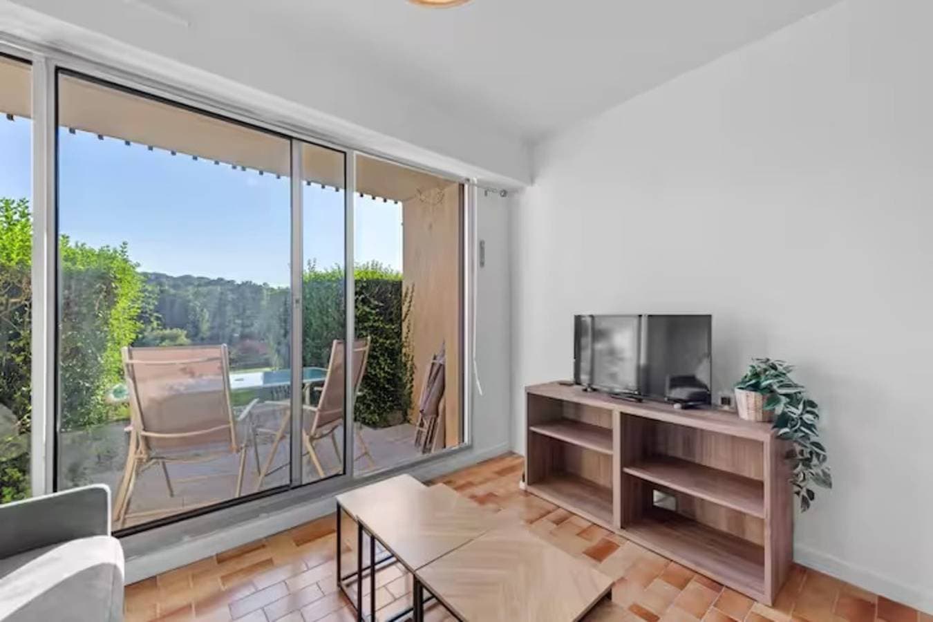 Foto 2 von 13: Ferienwohnung für 4 Personen mit Garten