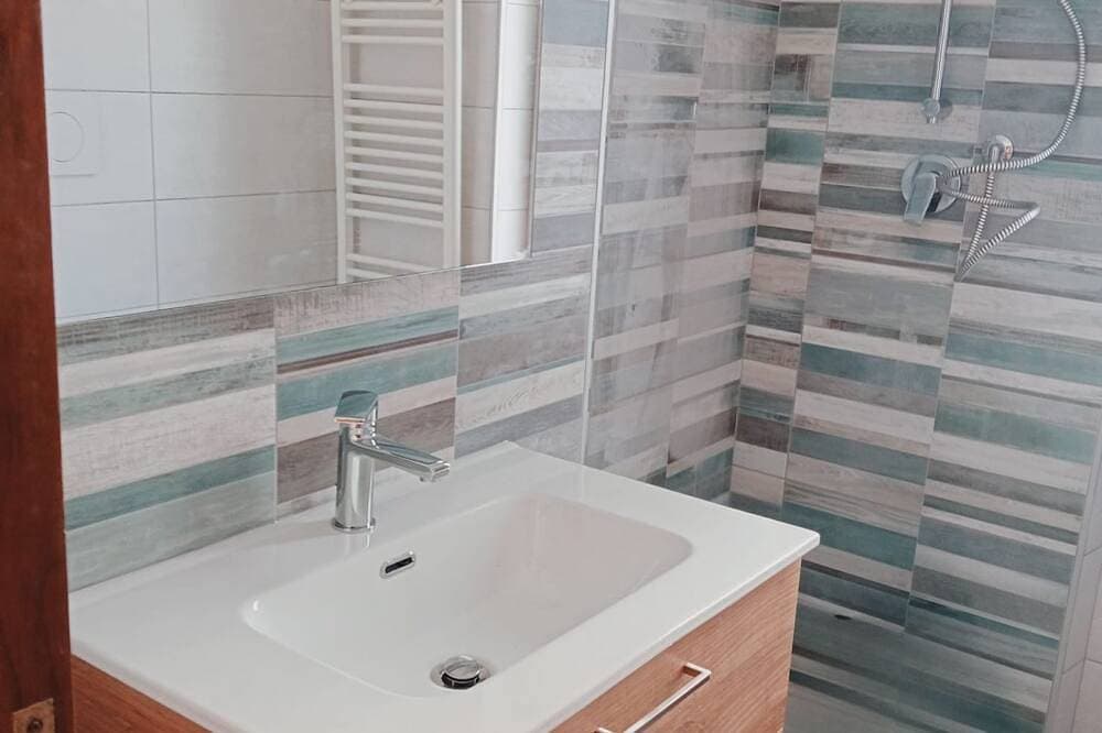 Foto 6 von 30: Ferienwohnung mit Terrasse, A/C, WiFi · 50 m zum Strand