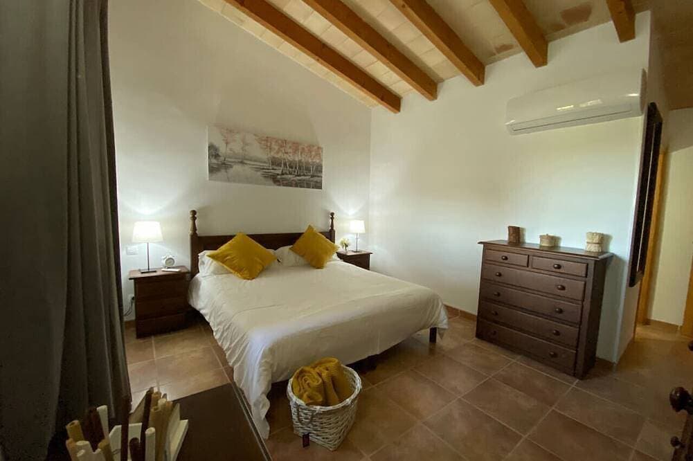 Foto 2 von 19: Cosy Haus am Rande des Waldes, Im Bereich Pula (Free WIFI)