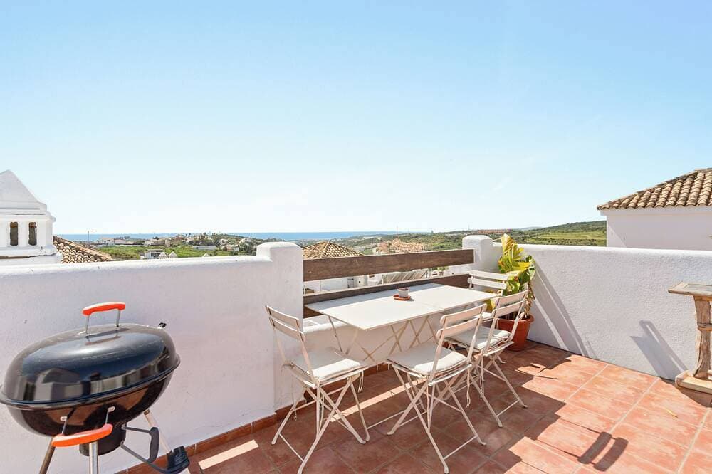 Foto 13 von 30: Luxury Penthouse • Rooftop •  Sea views • Private Parking