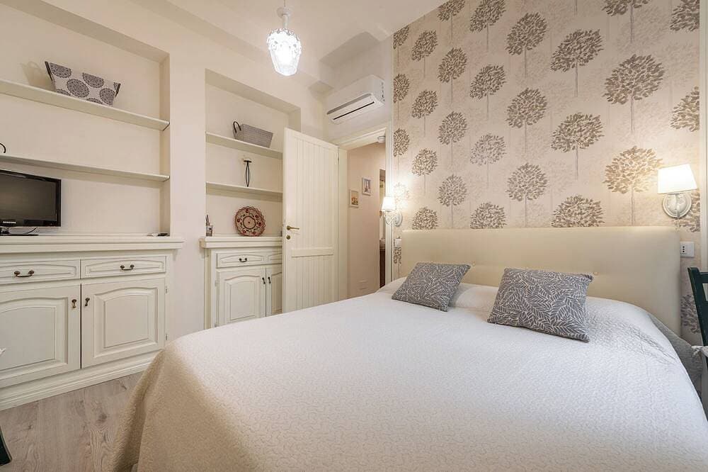 Foto 6 von 30: Marco's Stylish Home: in the hearth of Cagliari