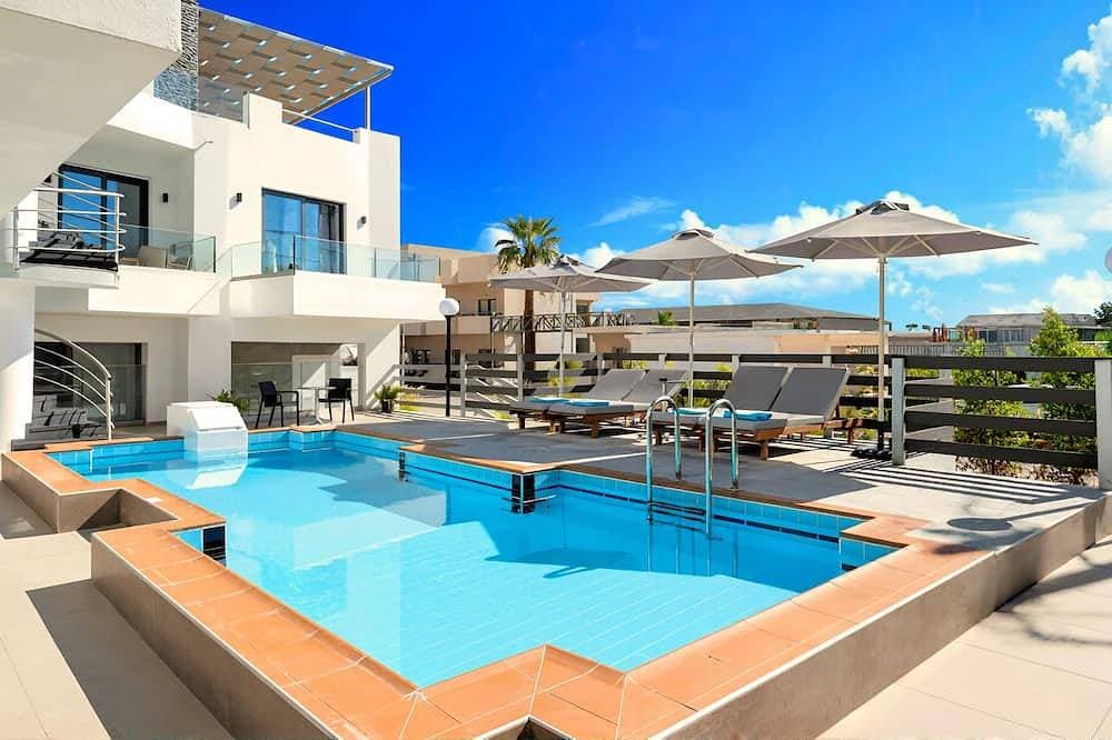 Pnoe Beachside Studio 1