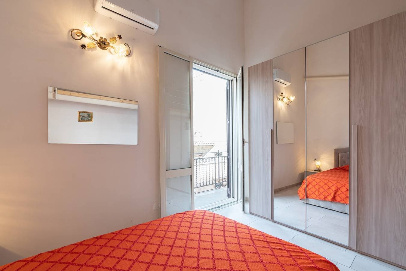 Foto 5 von 25: Ferienhaus 'Sea Castle' mit Meerblick, Balkon und Klimaanlage