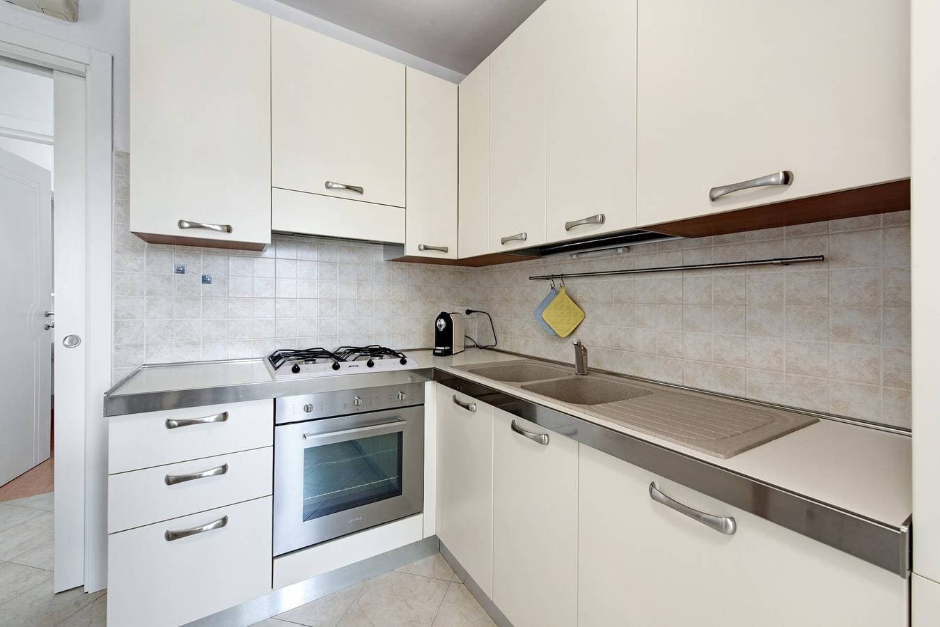 Foto 13 von 37: Apartment „Lavanda“ mit Balkon, WLAN und Klimaanlage