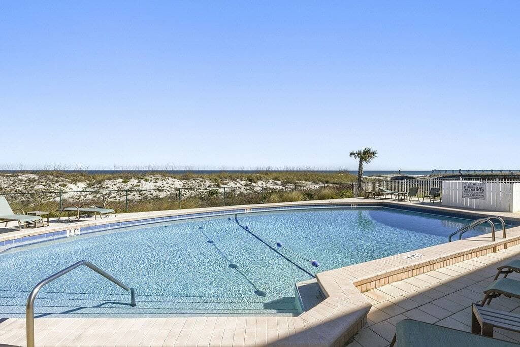 Jacksonville Beach Front Paradise-Close to Mayo 1