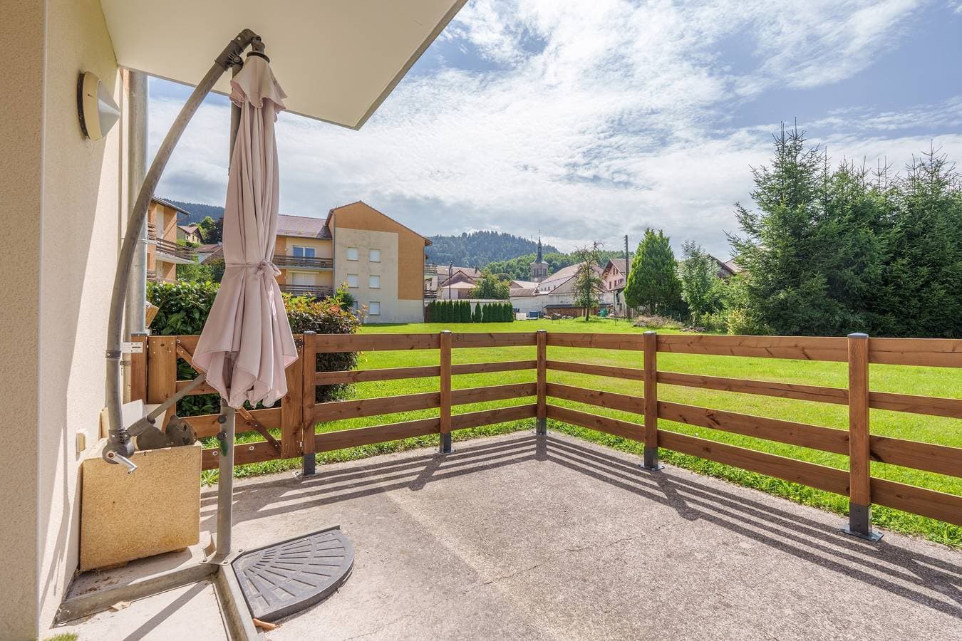 Foto 13 von 15: Ferienwohnung für 4 Personen mit Terrasse