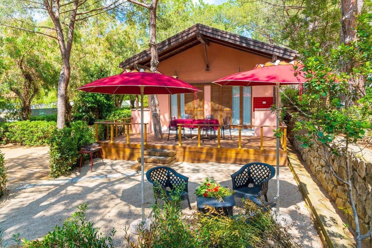 Camping Lacona Pineta 1