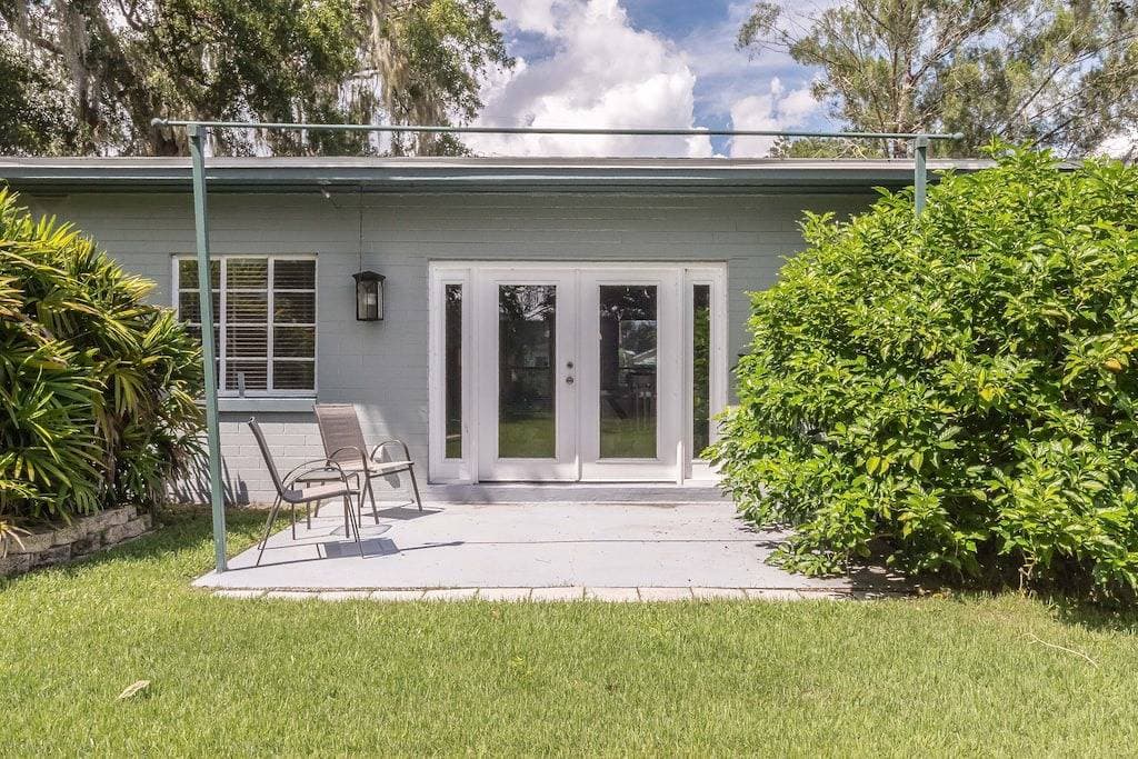 Cozy Retreat + Pet Friendly + 8 minutes to Park Ave - Downtown Winter Park 1