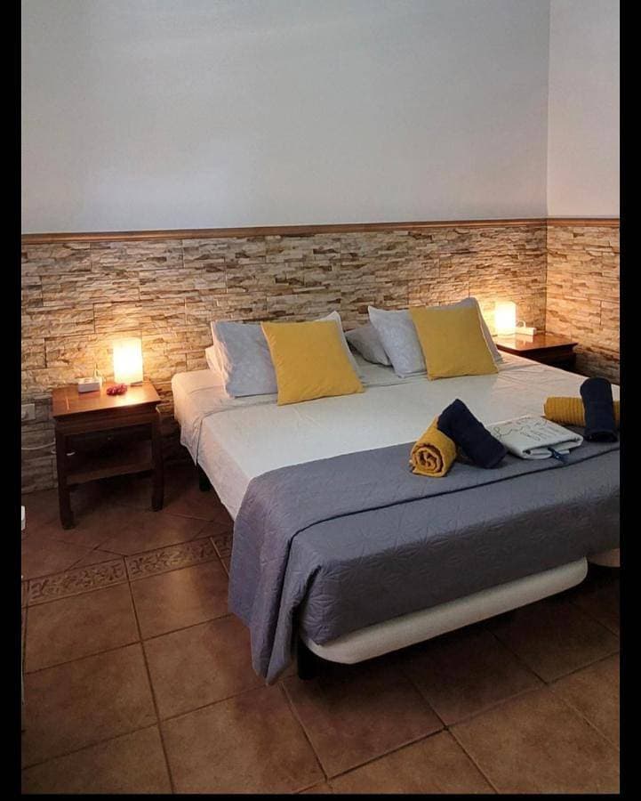 Foto 4 von 20: Double or Twin Room with Shared Bathroom