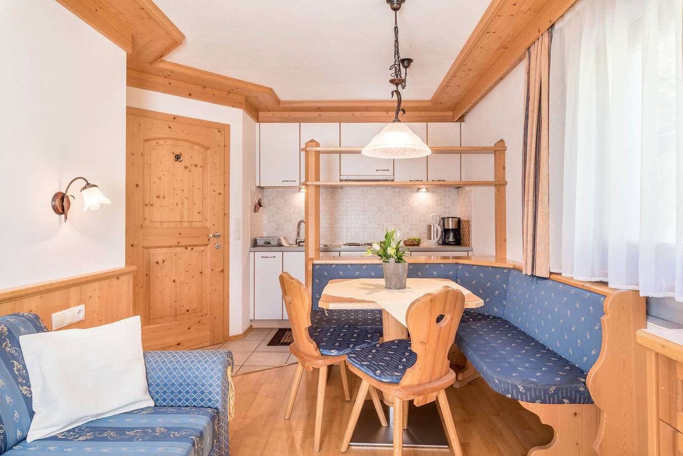 Foto 8 von 22: Ferienwohnung Ciasa Raut App Sosi mit Bergblick, Garten und WLAN