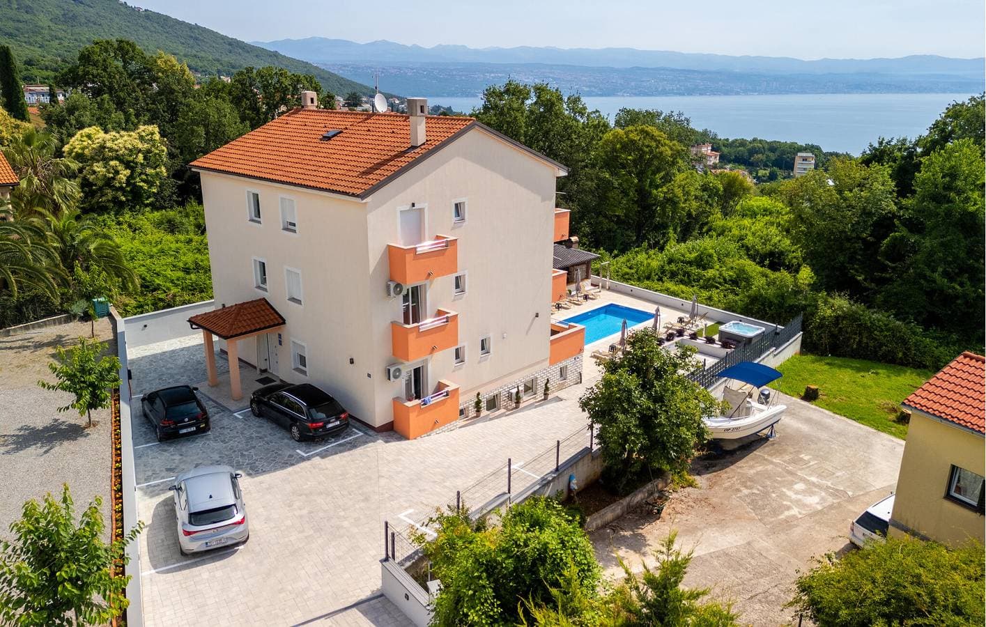 Foto 6 von 38: Gemütliches Apartment mit Meerblick, Terrasse, WLAN und Parkplatz – in der Nähe des Hundestrands