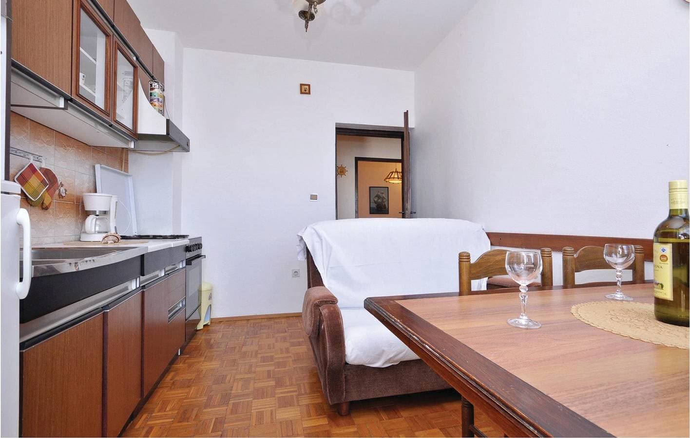 Foto 8 von 20: Gemütliches Apartment mit Meerblick, Terrasse und Küche, 2 km vom Strand entfernt