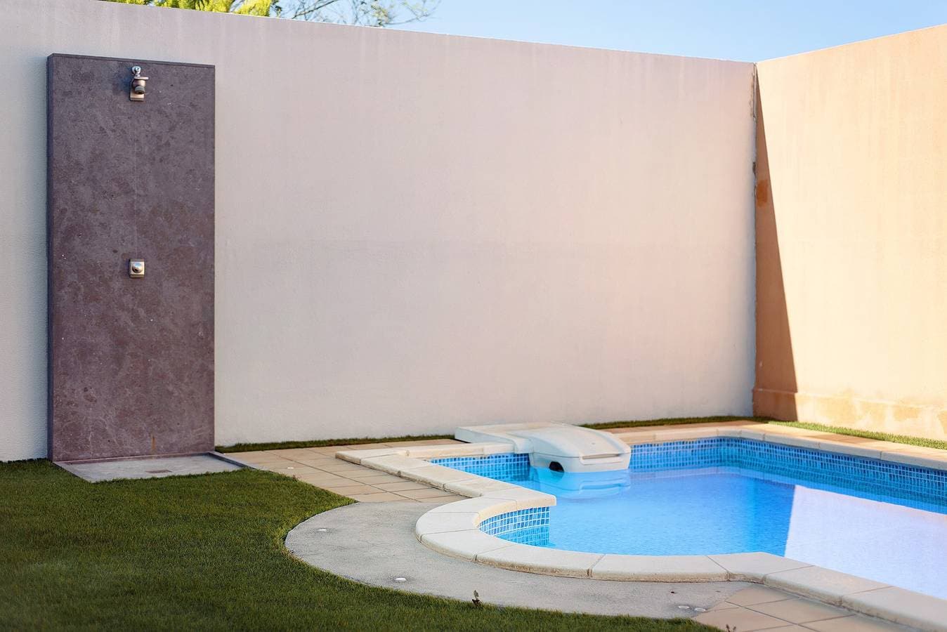 Foto 3 von 38: Ferienhaus 'Chalet Vacacional El Agujero' mit Meerblick, privatem Pool und WLAN