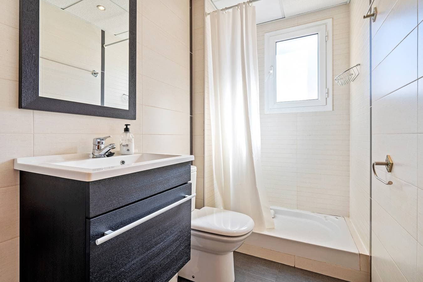 Foto 12 von 24: Ferienwohnung 'Dorada 1-2' mit Gemeinschaftspool, Garten und WLAN