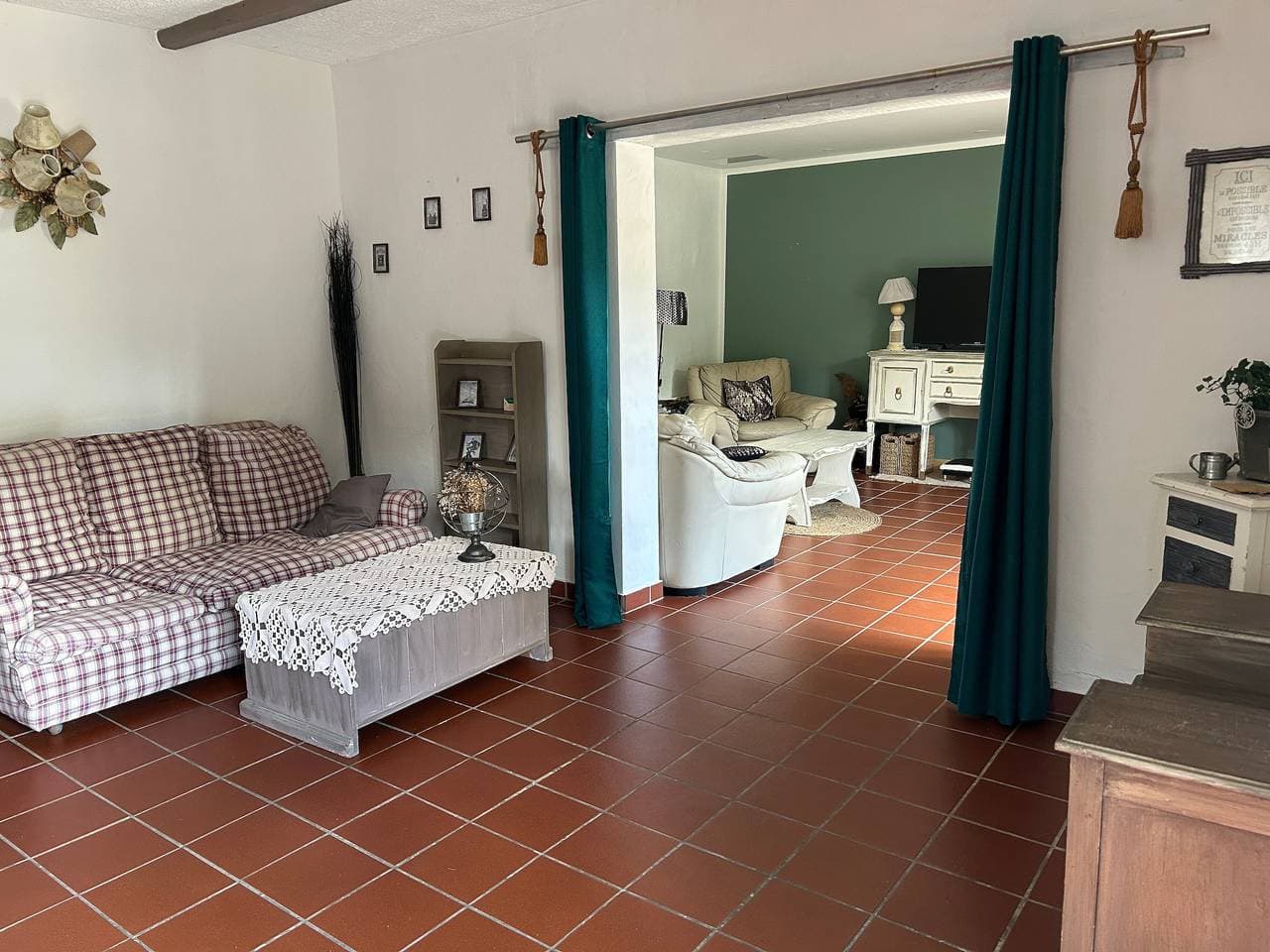 Foto 5 von 31: Komplettes Anwesen Les Hiboux mit beheiztem Pool und Festsaal