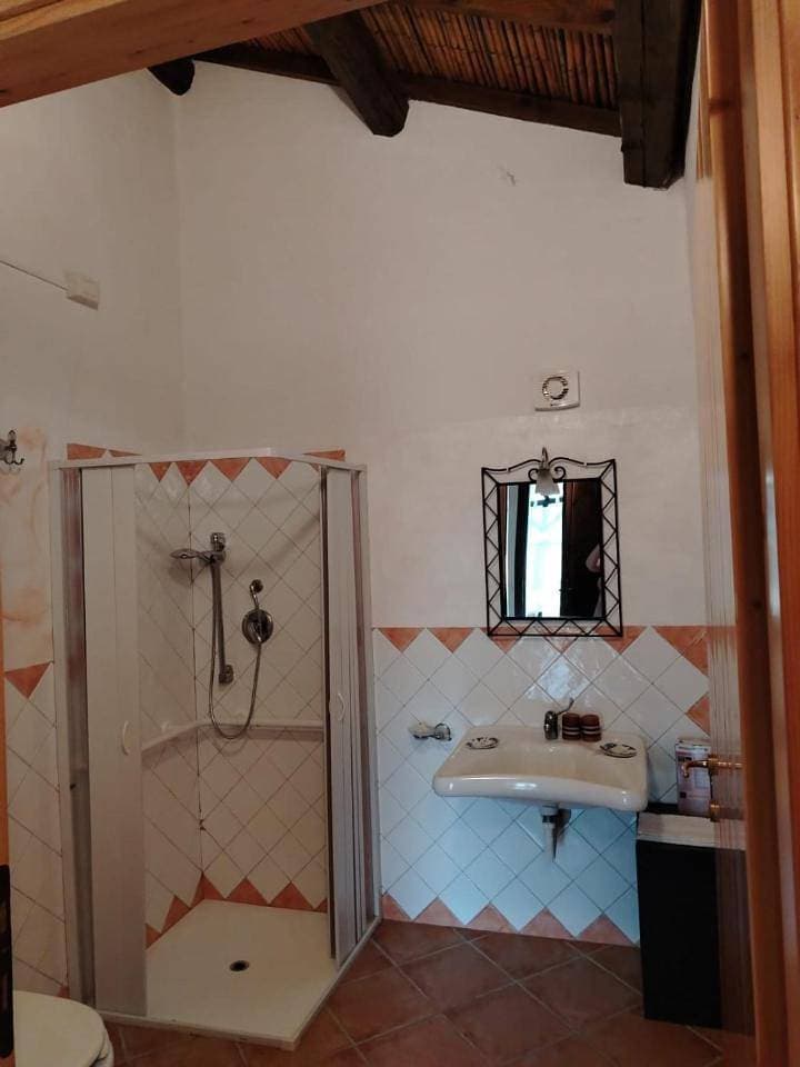 Foto 8 von 10: Double or Twin Room with Private Bathroom