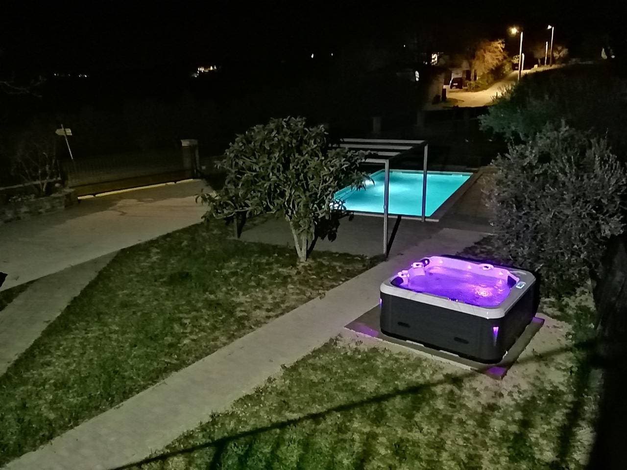 Foto 10 von 44: Ferienhaus Terre Bianche mit privatem Pool und Whirlpool