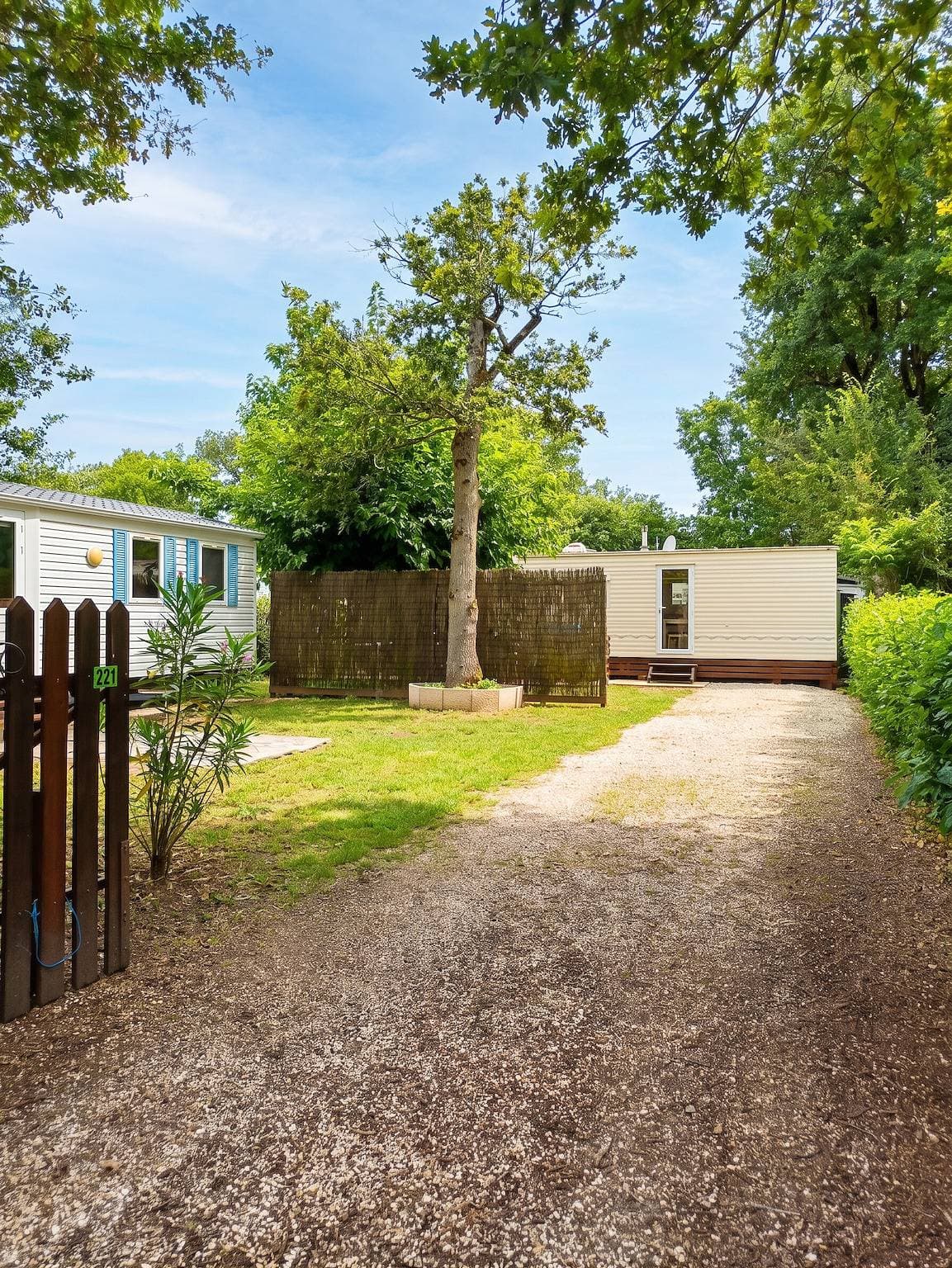 Foto 10 von 12: Charmanter Bungalow in Saint-Pierre-d'Oléron - Privater Garten
