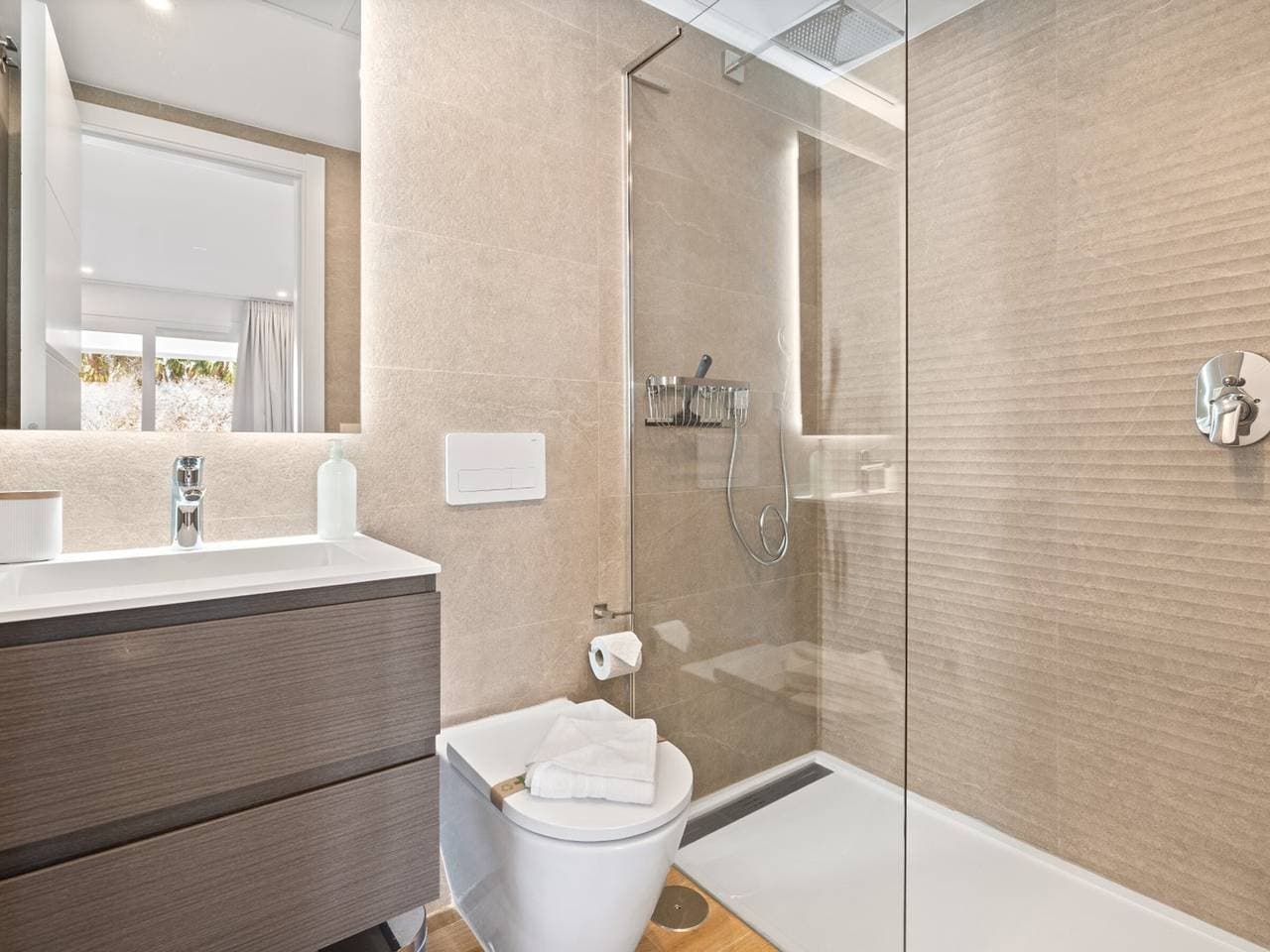 Foto 11 von 36: Moderne 1-Zimmer-Wohnung in Alcazaba Lagoon, Casares