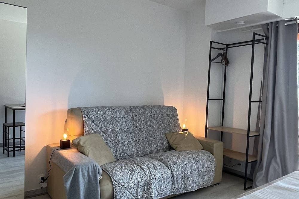Foto 5 von 15: Studio Avec Terrasse, à Vence