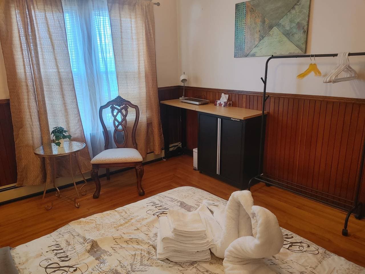 Foto 4 von 30: Gemütliches Gästezimmer mit Flussblick im Zentrum von Saint John