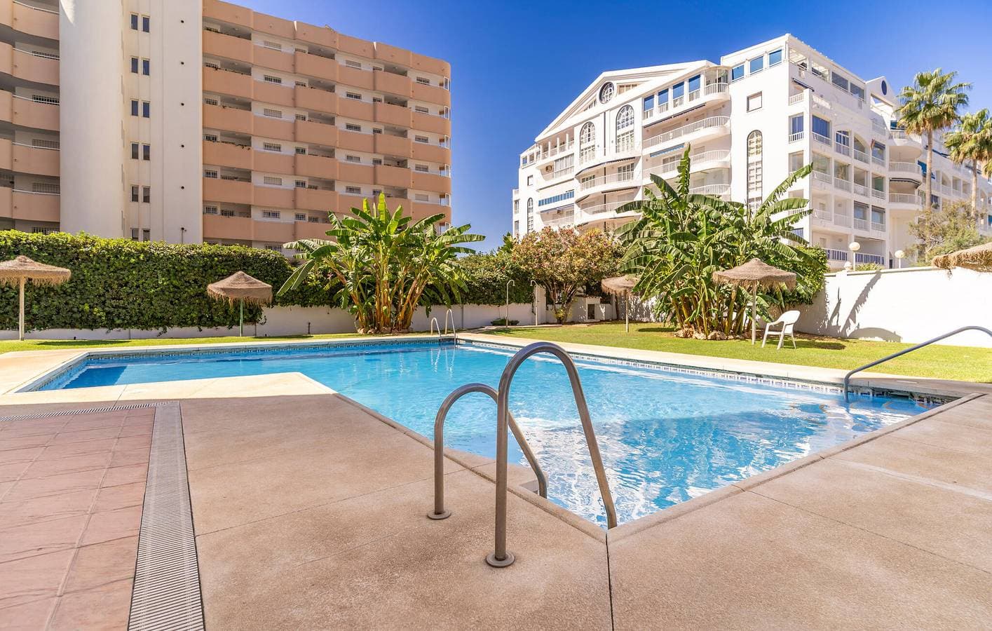 Appartement am Strand mit Wi-Fi, AC, Pool und Küche - 2,5 km bis Playa de los Boliches 1