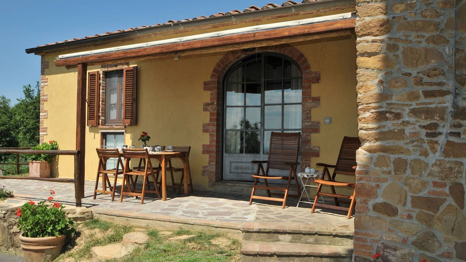 Foto 8 von 41: Villa für 4 Personen mit Garten