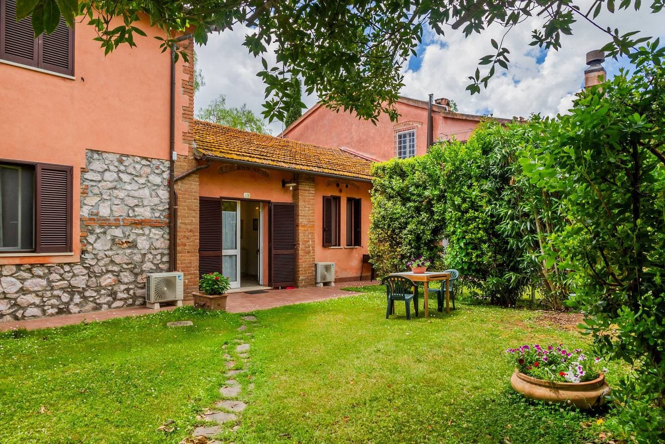 Foto 9 von 43: Ferienwohnung 'Aia' mit privatem Garten, Wi-Fi und Klimaanlage