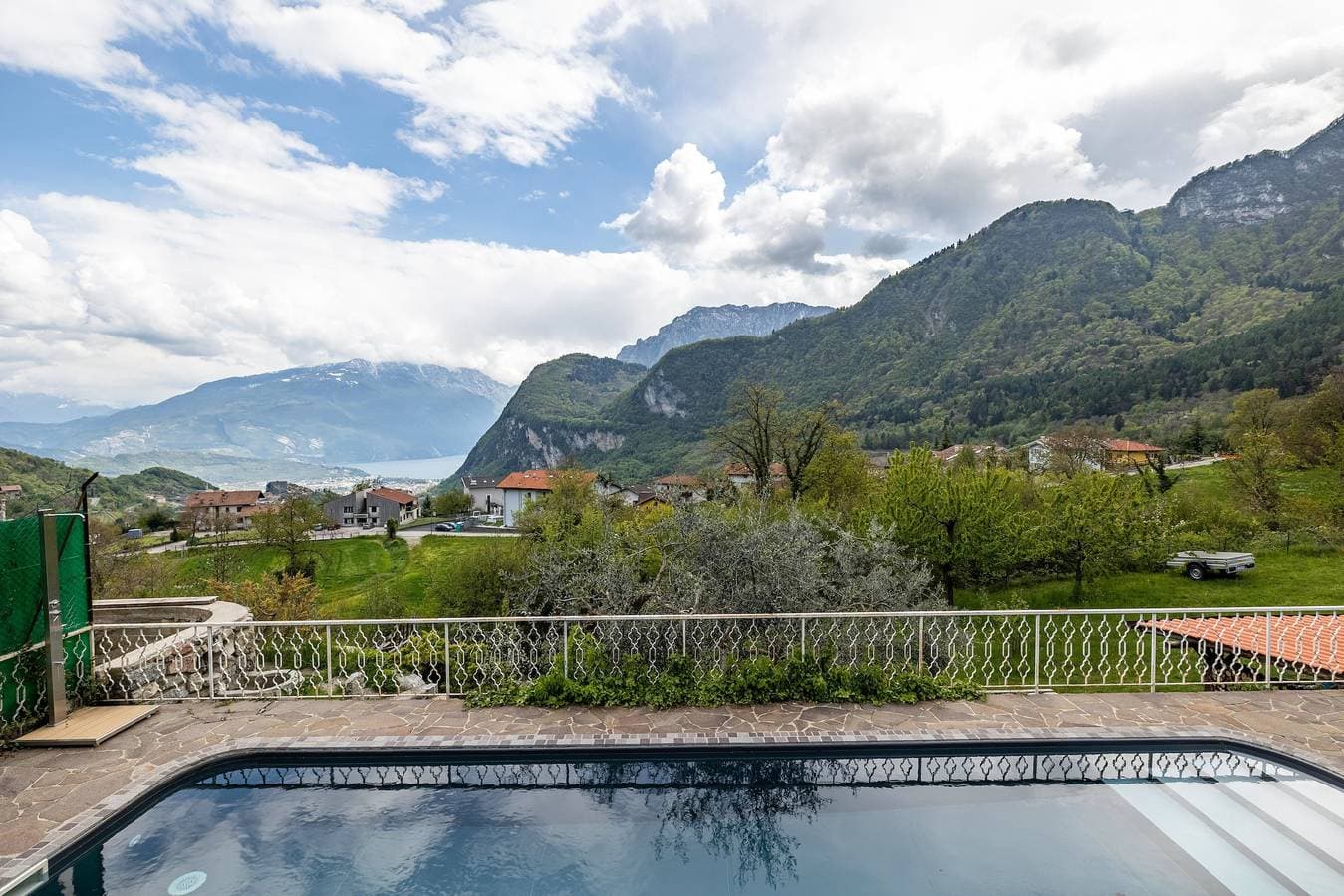 Foto 8 von 40: Villa "Tanas" mit Seeblick, privatem Pool und WLAN