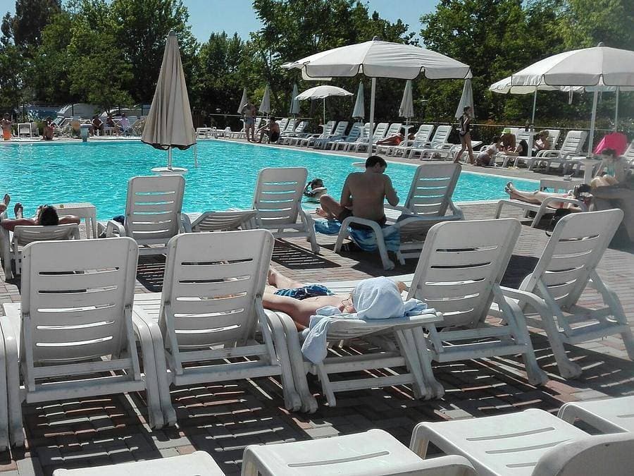 Foto 12 von 48: Hu Roma Camping in Town - Bungalow 3 personen - Deluxe