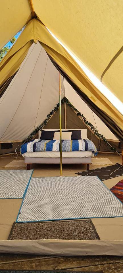Foto 9 von 10: Tent
